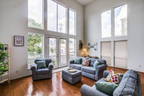 Houston #1 Downtown Townhome Great Walking Score